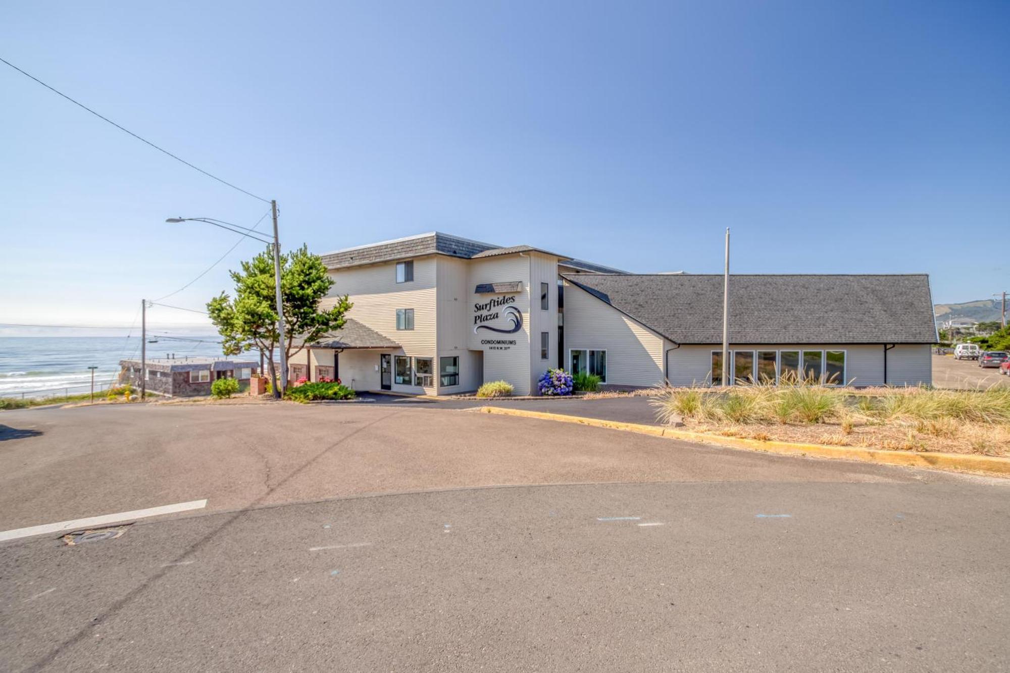 Seascape Suite Lincoln City Exterior photo